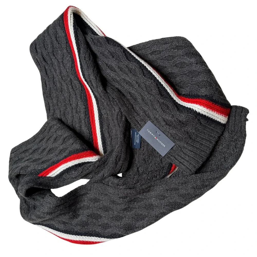 Tommy Hilfiger Cable‎ Knit Ski Patrol Scarf Mens Gray Red White Striped NWT OS